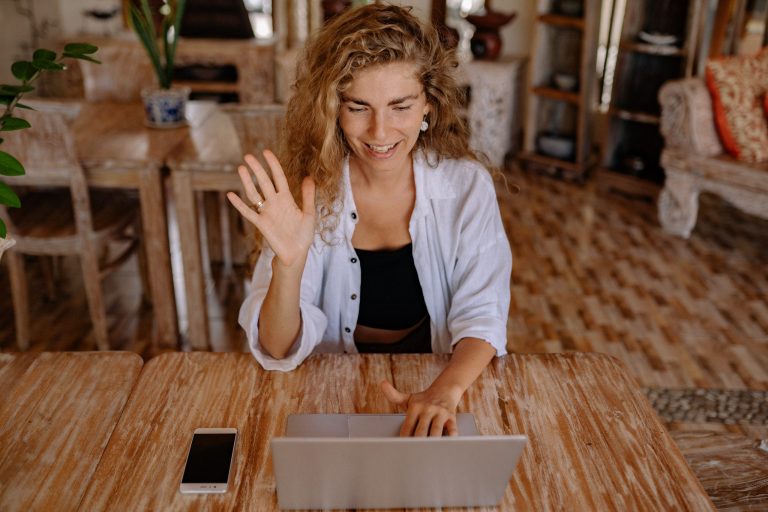 Live Chat Lead Generation: Boost Your Small Business Growth