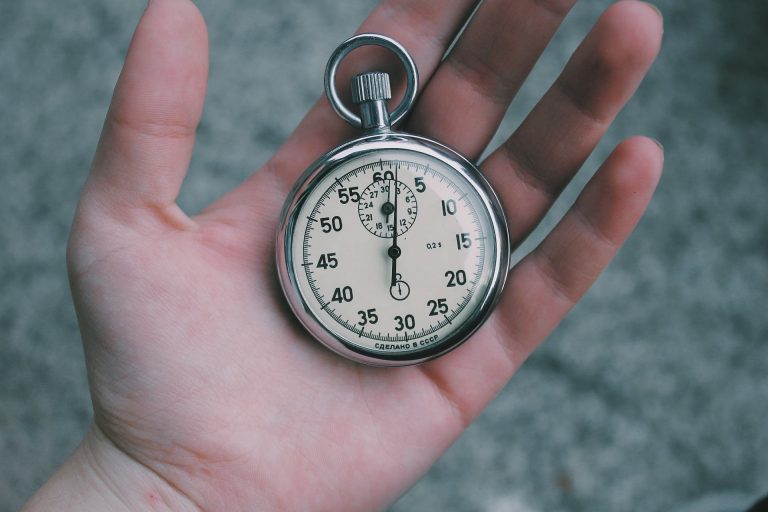 How to Make People Like You in 90 Seconds in Online Chat