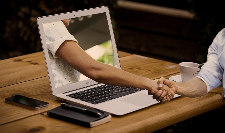 LiveHelpNow Introduces New Partner Program